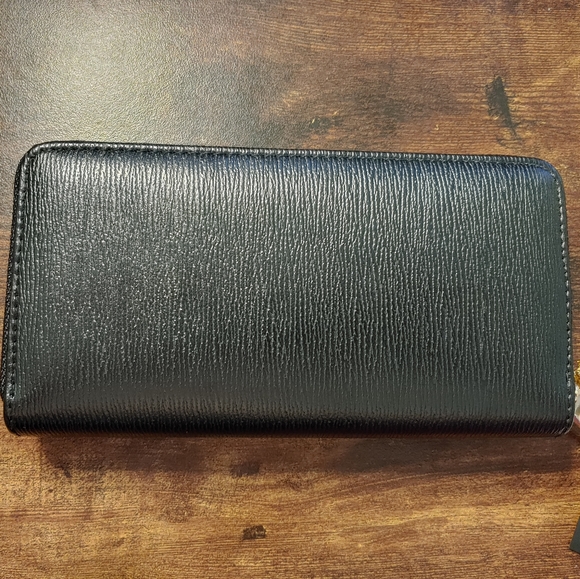 🍁NWT, Bebe Wallet, black and gold beautiful and cute wallet. 2 sides N zipper - Picture 6 of 14